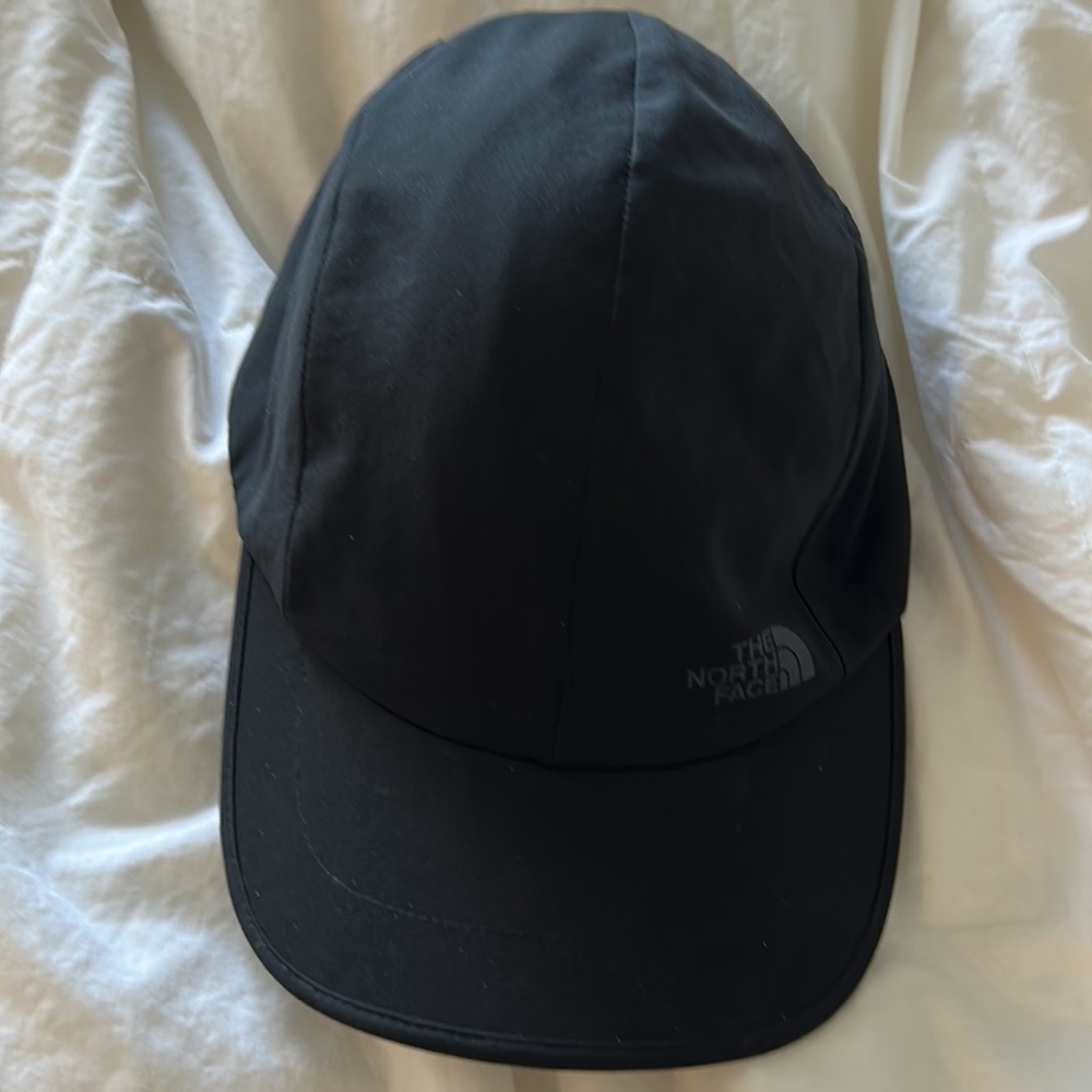 The North Face Women’s nylon black hat